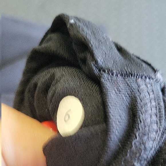 Lululemon Black Rash Guard - Picture 10 of 10